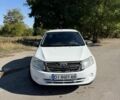 Белый ВАЗ Гранта, объемом двигателя 1.6 л и пробегом 139 тыс. км за 2999 $, фото 1 на Automoto.ua