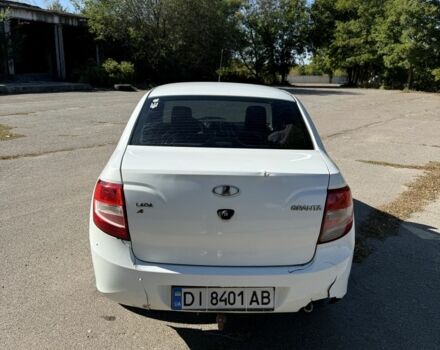 Белый ВАЗ Гранта, объемом двигателя 1.6 л и пробегом 139 тыс. км за 2999 $, фото 5 на Automoto.ua