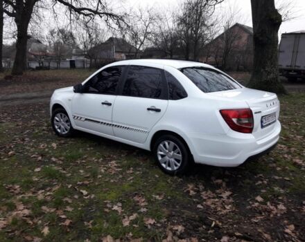 Белый ВАЗ Гранта, объемом двигателя 1.6 л и пробегом 202 тыс. км за 3650 $, фото 11 на Automoto.ua