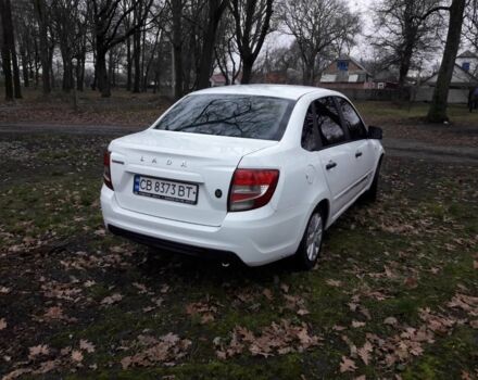 Белый ВАЗ Гранта, объемом двигателя 1.6 л и пробегом 202 тыс. км за 3650 $, фото 4 на Automoto.ua