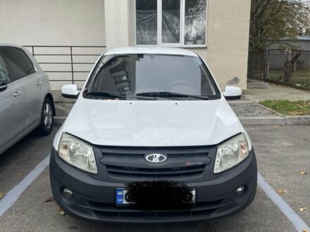 Белый ВАЗ Гранта, объемом двигателя 1.6 л и пробегом 111 тыс. км за 3000 $, фото 1 на Automoto.ua