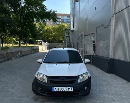 Білий ВАЗ Гранта, об'ємом двигуна 1.6 л та пробігом 75 тис. км за 5000 $, фото 1 на Automoto.ua
