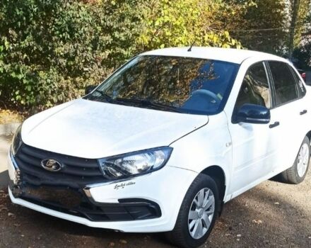 Білий ВАЗ Гранта, об'ємом двигуна 1.6 л та пробігом 117 тис. км за 5000 $, фото 1 на Automoto.ua
