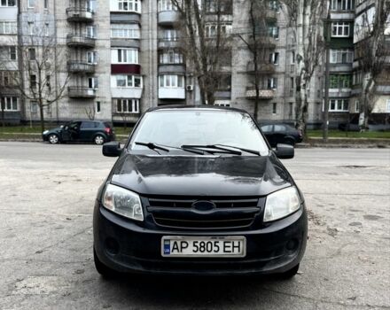 Черный ВАЗ Гранта, объемом двигателя 1.6 л и пробегом 257 тыс. км за 2750 $, фото 1 на Automoto.ua