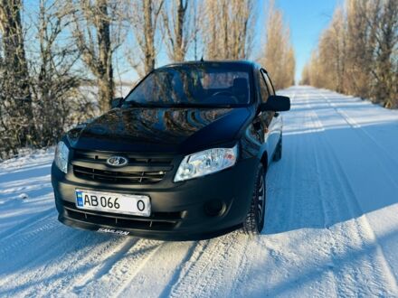 Черный ВАЗ Гранта, объемом двигателя 0.16 л и пробегом 131 тыс. км за 3250 $, фото 1 на Automoto.ua
