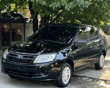 Чорний ВАЗ Гранта, об'ємом двигуна 1.6 л та пробігом 200 тис. км за 3762 $, фото 1 на Automoto.ua