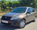 Коричневий ВАЗ Гранта, об'ємом двигуна 1.6 л та пробігом 226 тис. км за 3899 $, фото 1 на Automoto.ua