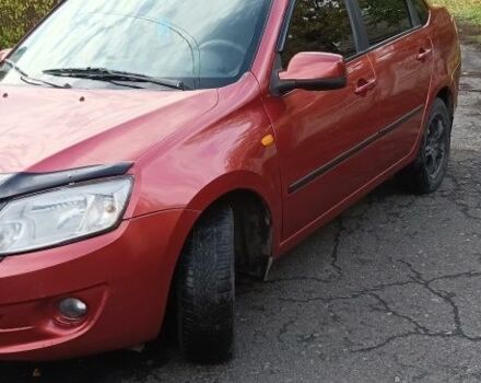 ВАЗ Гранта 2013 у Хороле на Automoto.ua Червоний ВАЗ Гранта, об'ємом двигуна 1.6 л та пробігом 175 тис. км за 2650 $, фото 1 на Automoto.ua