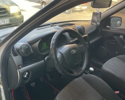 Сірий ВАЗ Гранта, об'ємом двигуна 1.6 л та пробігом 180 тис. км за 1999 $, фото 6 на Automoto.ua