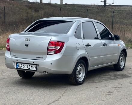 Серый ВАЗ Гранта, объемом двигателя 1.6 л и пробегом 77 тыс. км за 4500 $, фото 2 на Automoto.ua