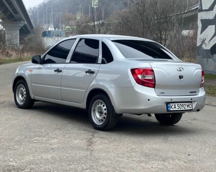 Серый ВАЗ Гранта, объемом двигателя 1.6 л и пробегом 77 тыс. км за 4500 $, фото 4 на Automoto.ua