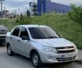 Серый ВАЗ Гранта, объемом двигателя 1.6 л и пробегом 85 тыс. км за 4100 $, фото 1 на Automoto.ua