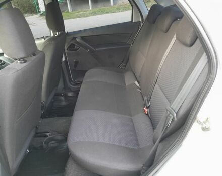 Серый ВАЗ Гранта, объемом двигателя 1.6 л и пробегом 198 тыс. км за 3200 $, фото 15 на Automoto.ua