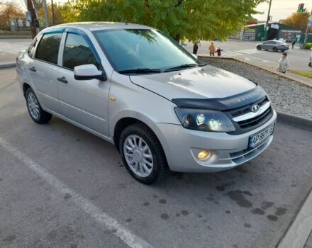 Серый ВАЗ Гранта, объемом двигателя 1.6 л и пробегом 198 тыс. км за 3200 $, фото 9 на Automoto.ua