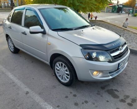 Серый ВАЗ Гранта, объемом двигателя 1.6 л и пробегом 198 тыс. км за 3200 $, фото 3 на Automoto.ua