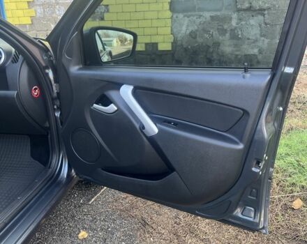 Сірий ВАЗ Гранта, об'ємом двигуна 1.6 л та пробігом 75 тис. км за 4300 $, фото 10 на Automoto.ua