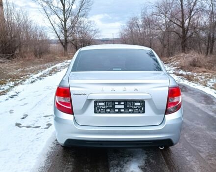 Сірий ВАЗ Гранта, об'ємом двигуна 0 л та пробігом 37 тис. км за 8300 $, фото 4 на Automoto.ua