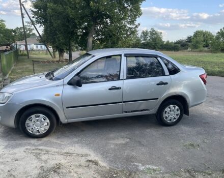 Сірий ВАЗ Гранта, об'ємом двигуна 1.6 л та пробігом 130 тис. км за 2900 $, фото 1 на Automoto.ua