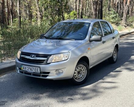 Сірий ВАЗ Гранта, об'ємом двигуна 0 л та пробігом 175 тис. км за 2899 $, фото 1 на Automoto.ua