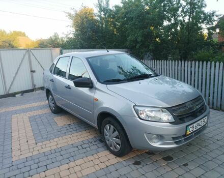 Сірий ВАЗ Гранта, об'ємом двигуна 1.6 л та пробігом 50 тис. км за 3600 $, фото 1 на Automoto.ua