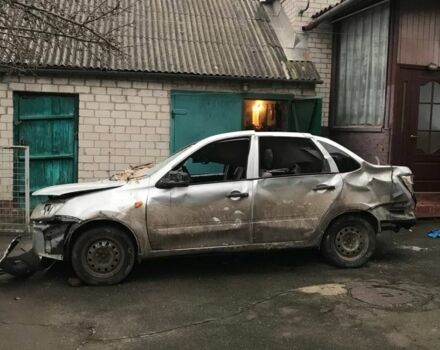 Серый ВАЗ Гранта, объемом двигателя 1.6 л и пробегом 250 тыс. км за 967 $, фото 1 на Automoto.ua
