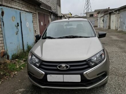 Серый ВАЗ Гранта, объемом двигателя 1 л и пробегом 23 тыс. км за 5999 $, фото 1 на Automoto.ua