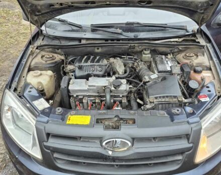 Синій ВАЗ Гранта, об'ємом двигуна 1.6 л та пробігом 267 тис. км за 1850 $, фото 8 на Automoto.ua