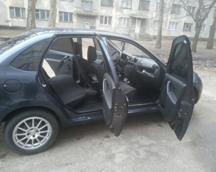 Синий ВАЗ Гранта, объемом двигателя 1.6 л и пробегом 110 тыс. км за 3200 $, фото 2 на Automoto.ua