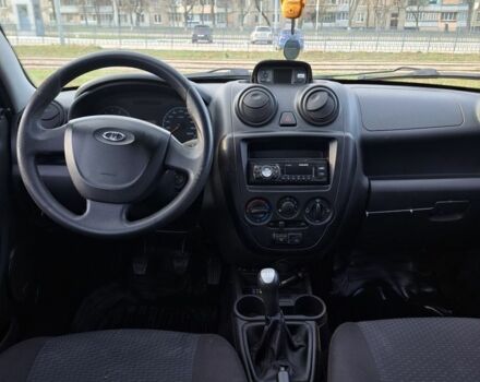 Синій ВАЗ Гранта, об'ємом двигуна 1.6 л та пробігом 267 тис. км за 1850 $, фото 6 на Automoto.ua