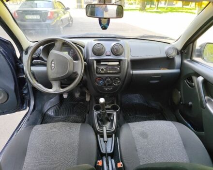 Синий ВАЗ Гранта, объемом двигателя 1.6 л и пробегом 74 тыс. км за 3500 $, фото 5 на Automoto.ua