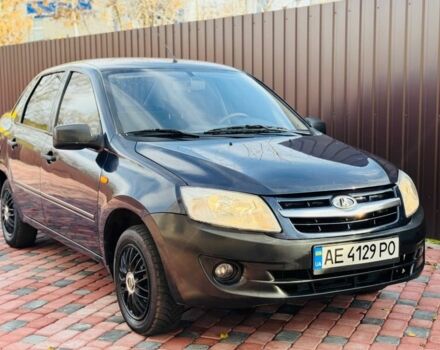 Синий ВАЗ Гранта, объемом двигателя 1.6 л и пробегом 140 тыс. км за 1850 $, фото 2 на Automoto.ua