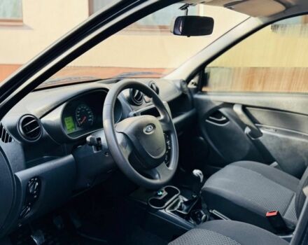 Синий ВАЗ Гранта, объемом двигателя 1.6 л и пробегом 140 тыс. км за 1850 $, фото 6 на Automoto.ua