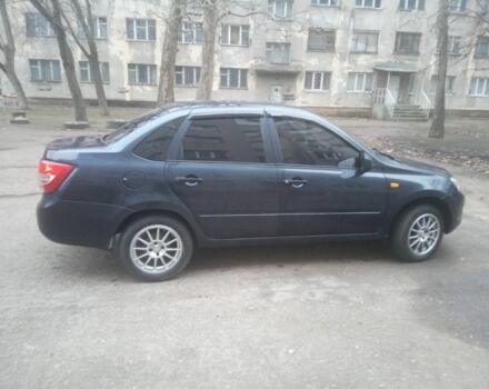 Синий ВАЗ Гранта, объемом двигателя 1.6 л и пробегом 110 тыс. км за 3200 $, фото 1 на Automoto.ua