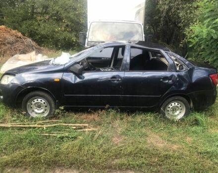 Синий ВАЗ Гранта, объемом двигателя 1.5 л и пробегом 120 тыс. км за 1200 $, фото 1 на Automoto.ua
