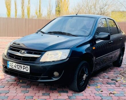 Синий ВАЗ Гранта, объемом двигателя 1.6 л и пробегом 140 тыс. км за 1850 $, фото 1 на Automoto.ua