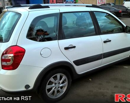 Білий ВАЗ Kalina, об'ємом двигуна 1.6 л та пробігом 100 тис. км за 5800 $, фото 3 на Automoto.ua