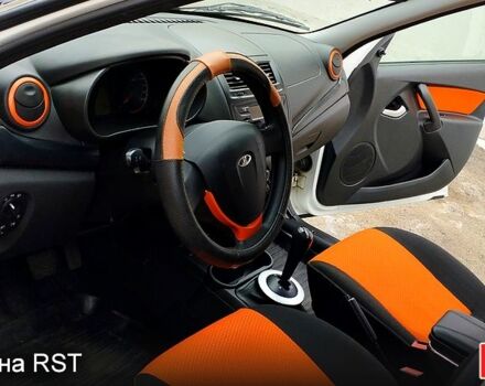 Белый ВАЗ Kalina, объемом двигателя 1.6 л и пробегом 101 тыс. км за 5800 $, фото 4 на Automoto.ua