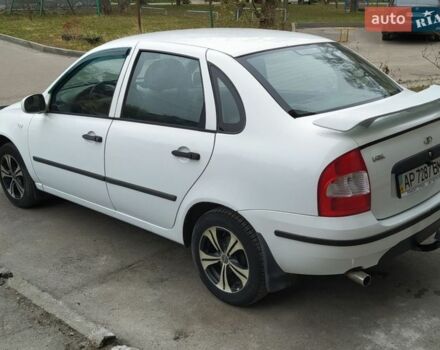 Белый ВАЗ Калина, объемом двигателя 1.39 л и пробегом 104 тыс. км за 2336 $, фото 1 на Automoto.ua