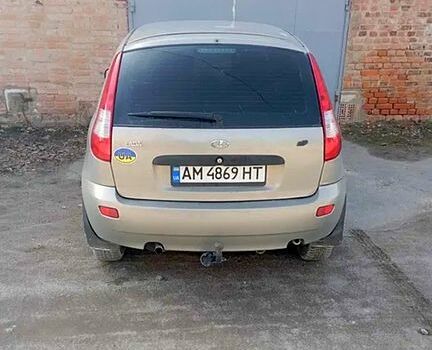 Бежевый ВАЗ Kalina, объемом двигателя 1.6 л и пробегом 195 тыс. км за 1950 $, фото 3 на Automoto.ua