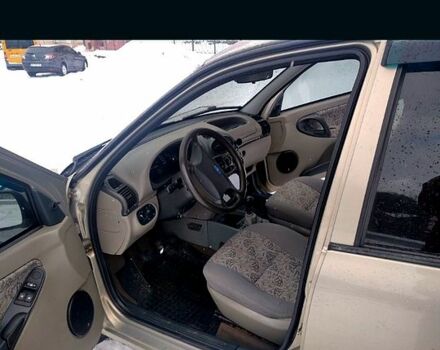 Бежевый ВАЗ Kalina, объемом двигателя 16 л и пробегом 98 тыс. км за 2600 $, фото 1 на Automoto.ua