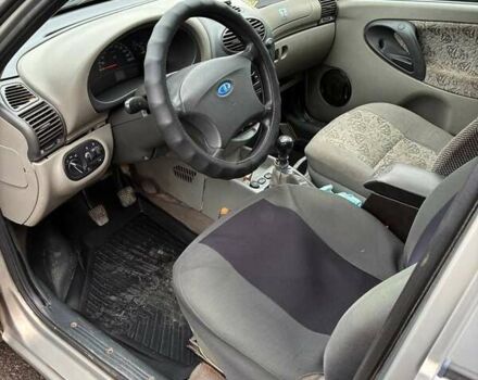 Бежевый ВАЗ Калина, объемом двигателя 1.6 л и пробегом 155 тыс. км за 1950 $, фото 7 на Automoto.ua