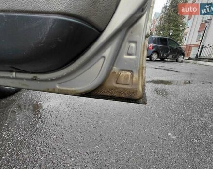 Бежевий ВАЗ Калина, об'ємом двигуна 1.6 л та пробігом 155 тис. км за 2100 $, фото 17 на Automoto.ua