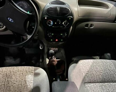 Бежевий ВАЗ Калина, об'ємом двигуна 1.6 л та пробігом 237 тис. км за 1800 $, фото 1 на Automoto.ua