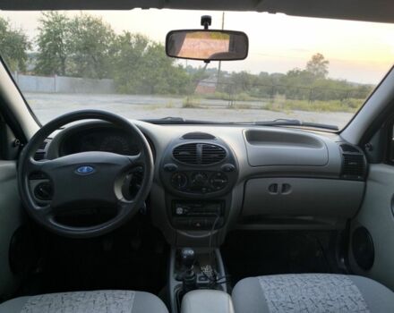 Бежевый ВАЗ Калина, объемом двигателя 1.6 л и пробегом 140 тыс. км за 2200 $, фото 4 на Automoto.ua