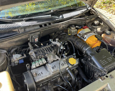 Бежевый ВАЗ Калина, объемом двигателя 1.6 л и пробегом 328 тыс. км за 2500 $, фото 10 на Automoto.ua