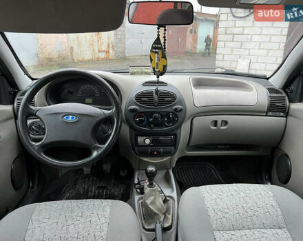 Бежевый ВАЗ Калина, объемом двигателя 1.6 л и пробегом 137 тыс. км за 1900 $, фото 10 на Automoto.ua