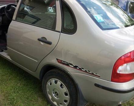 Бежевий ВАЗ Калина, об'ємом двигуна 1.6 л та пробігом 100 тис. км за 2000 $, фото 3 на Automoto.ua