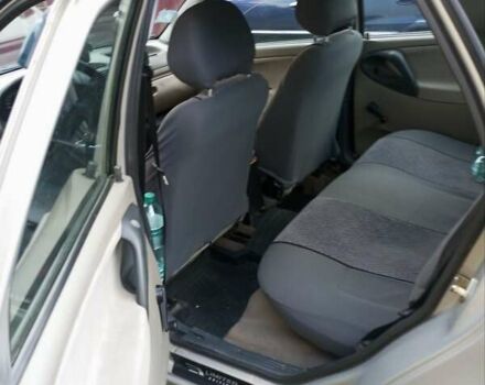 Бежевий ВАЗ Калина, об'ємом двигуна 1.6 л та пробігом 100 тис. км за 2000 $, фото 12 на Automoto.ua