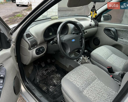 Бежевый ВАЗ Калина, объемом двигателя 1.6 л и пробегом 137 тыс. км за 1900 $, фото 8 на Automoto.ua