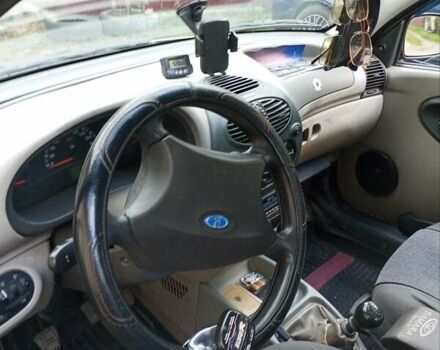 Бежевий ВАЗ Калина, об'ємом двигуна 1.6 л та пробігом 100 тис. км за 2000 $, фото 10 на Automoto.ua